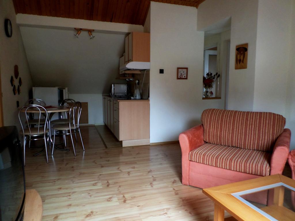 Apartmany Anna Bešeňová Rum bild