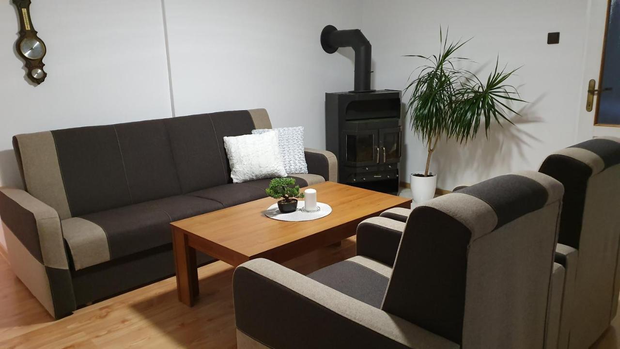 Apartmany Anna Bešeňová Exteriör bild